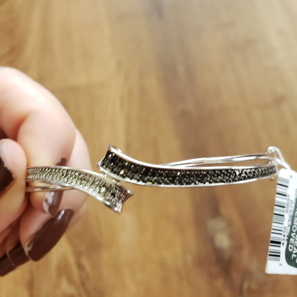 NWT Sterling Silver, Black and White Diamonds - Picture 2 of 4